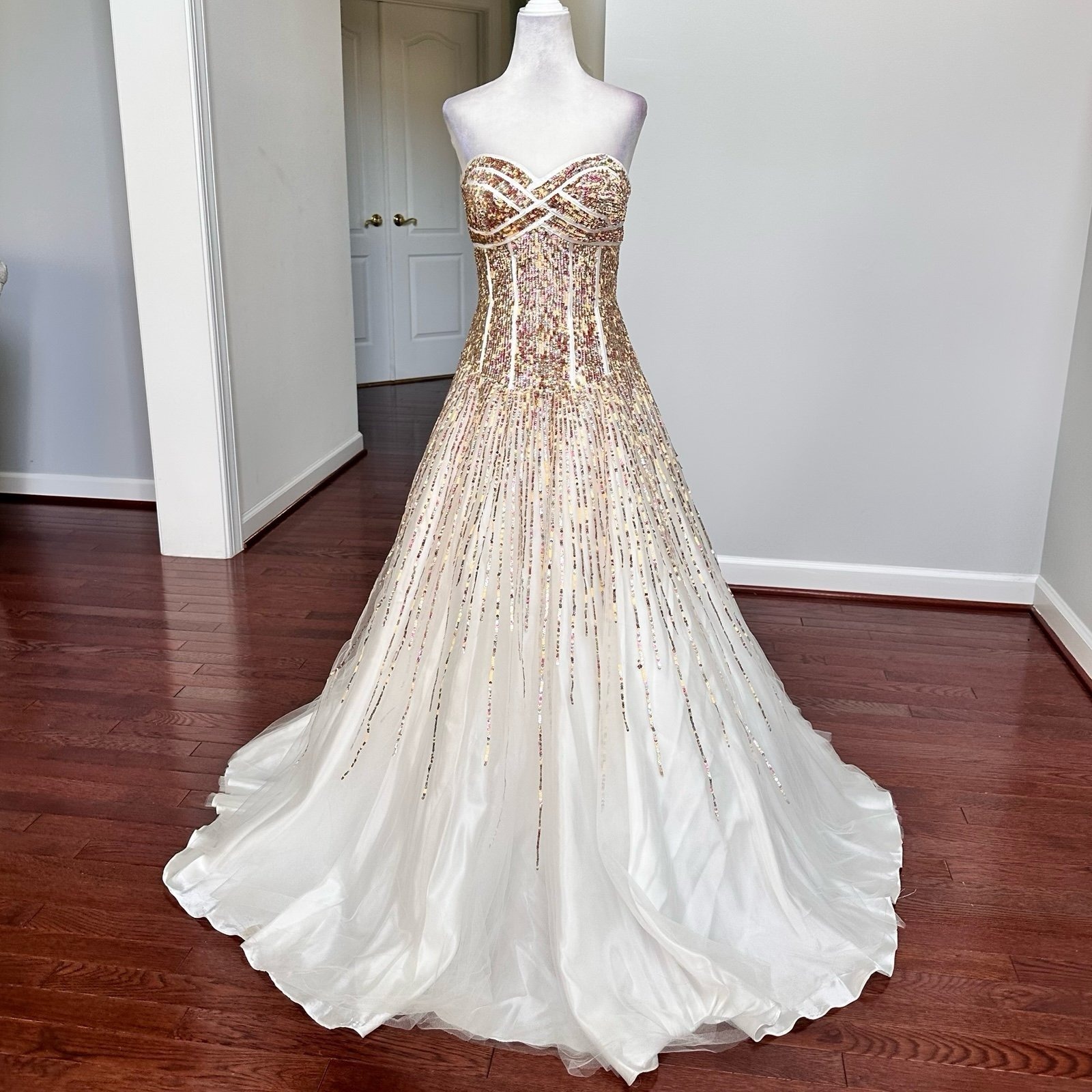 Luxury Terani Couture White Strapless Embellished Sequin Puffy Tulle Gown Dress